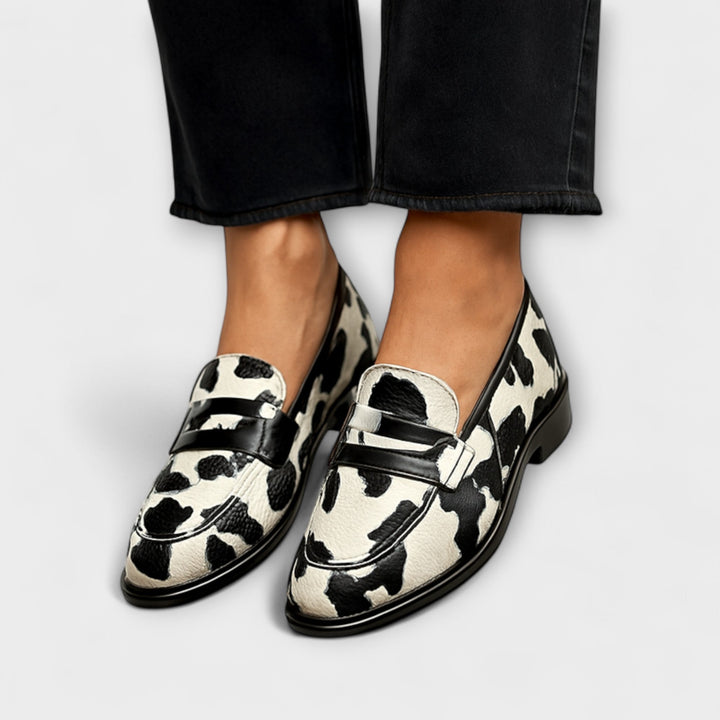 Victoria | Statement Slippers