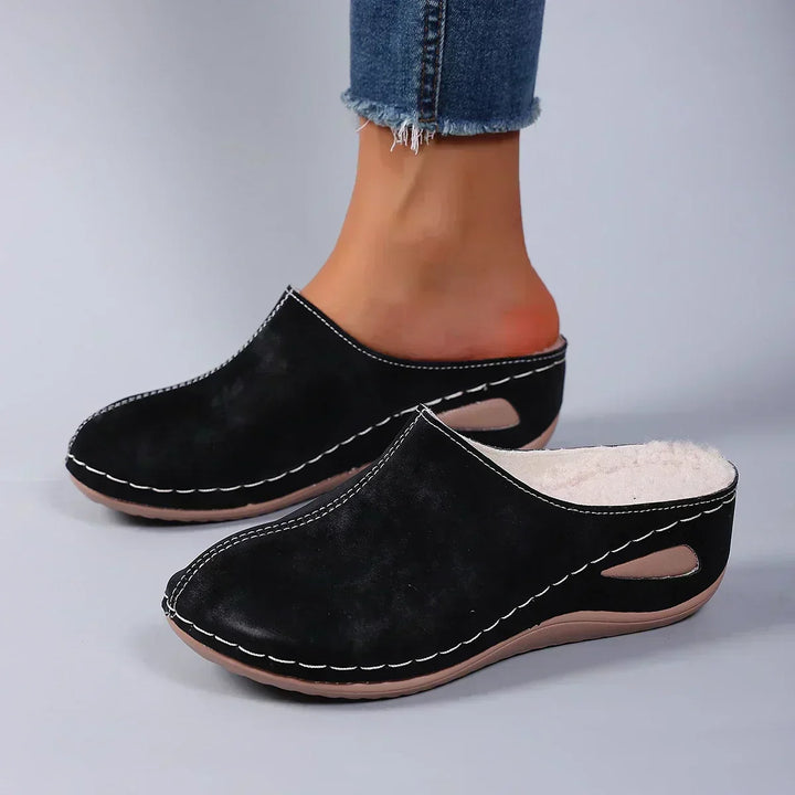 Emily | Orthopedic Slippers