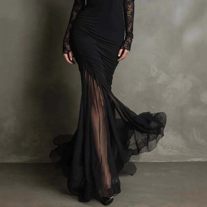 ELEGANT MAXI DRESS WITH LACE AND DEEP V-NECK