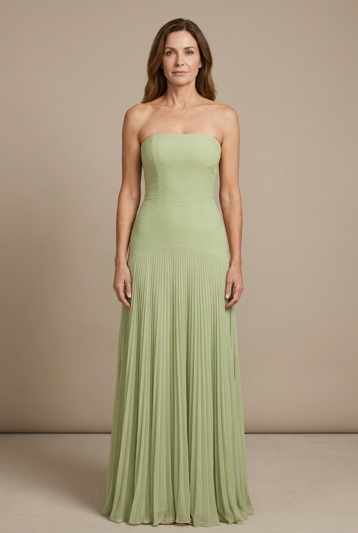 Almudena™ Dress | Sophisticated Elegance that Delicately Enhances